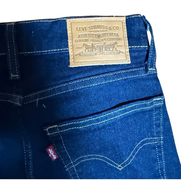 NWT Levi’s Strauss 724 High Rise Straight Jeans Dark Wash Size 25x28 - Picture 8 of 12